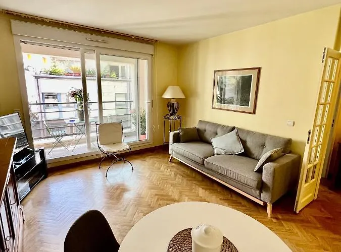 Апартаменты Chevaleret *